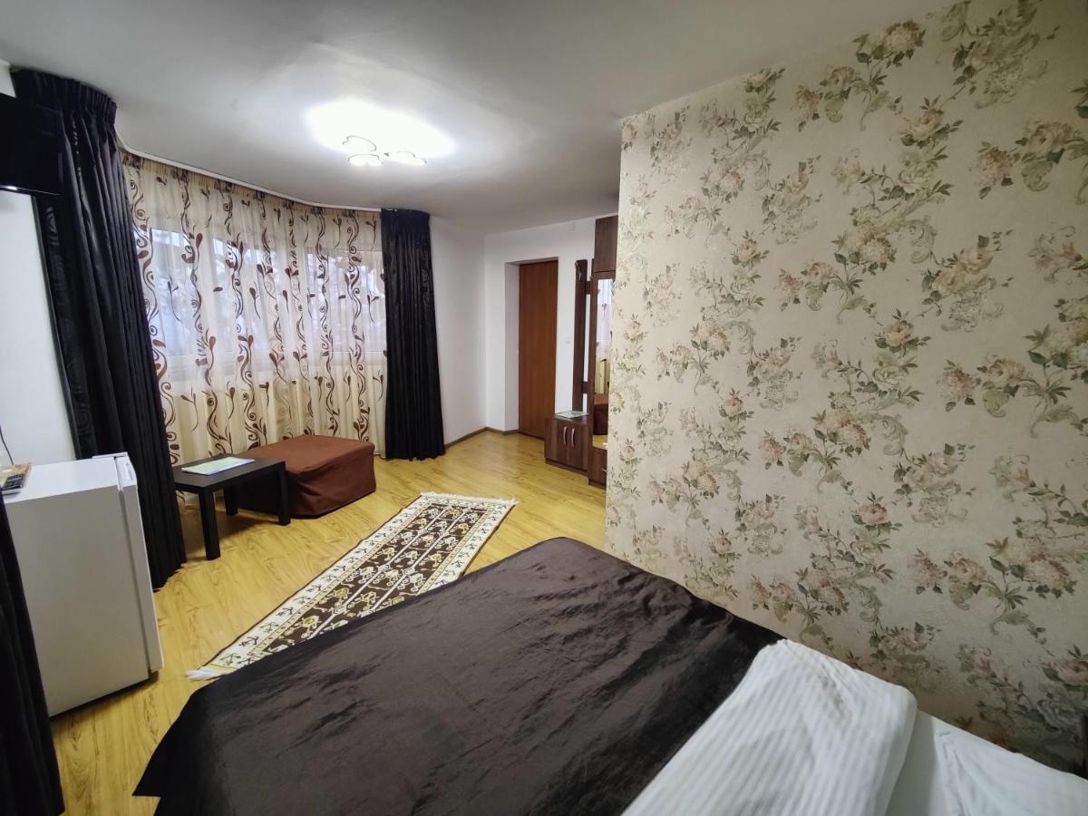 Casa Adina Hotel Sinaia Eksteriør billede